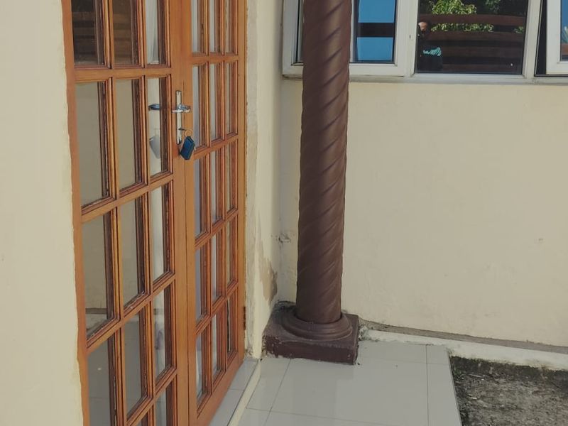 1 Bedroom Granny Cottage in Brighton Beach R5100pm - Photo 3