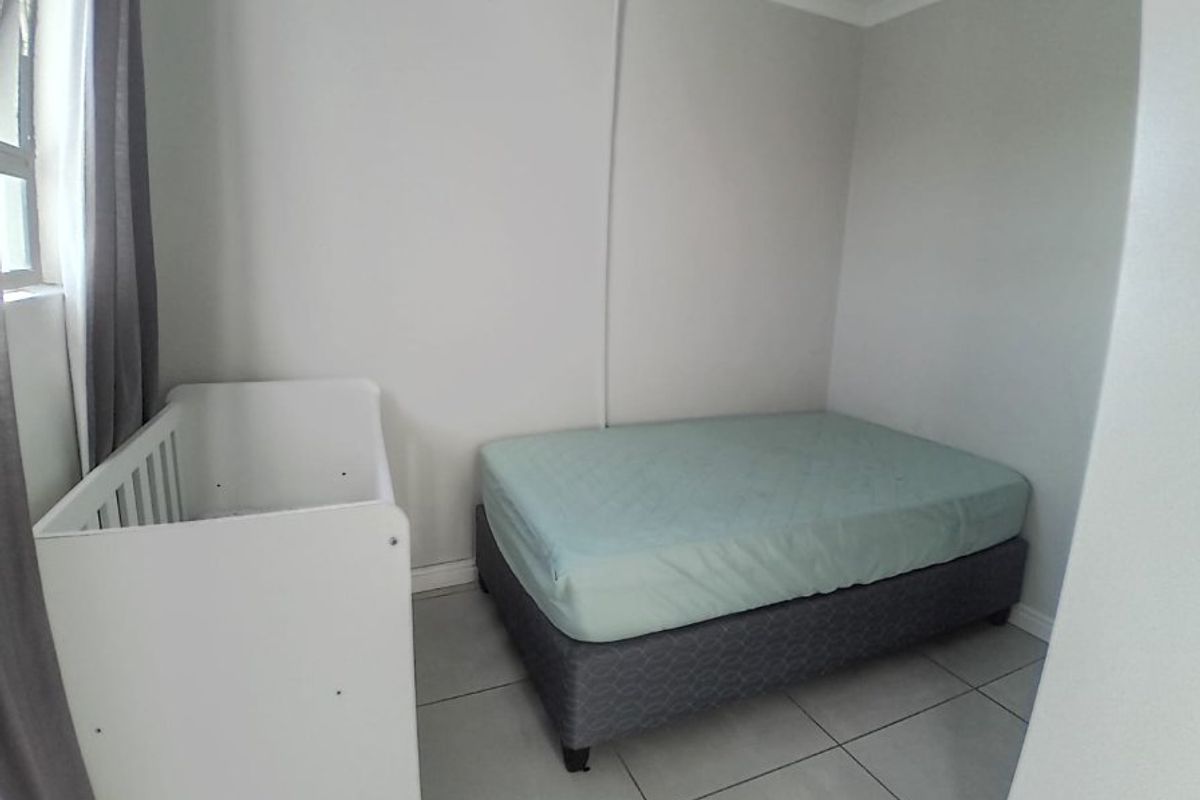 3 Bedroom Double storey house for sale in Stratford                                                      NO TRANSFER DUTY - Photo 5