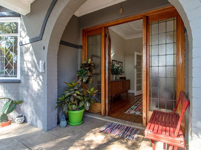 3 Bed House in Kensington for Sale - Photo 2