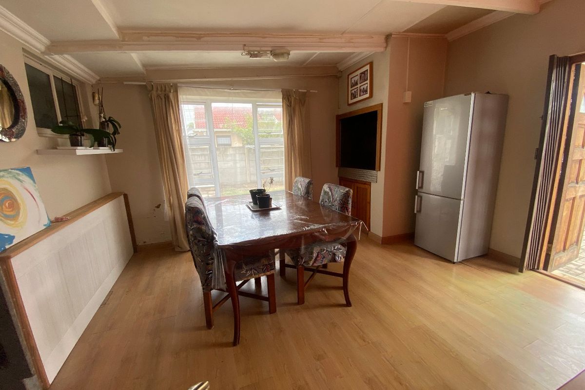 Gonubie Rental, Bcm services extra - Photo 5