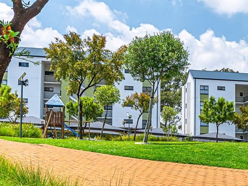 1-Bedroom Apartment To Let – Available 1 May 2026 - Photo 2
