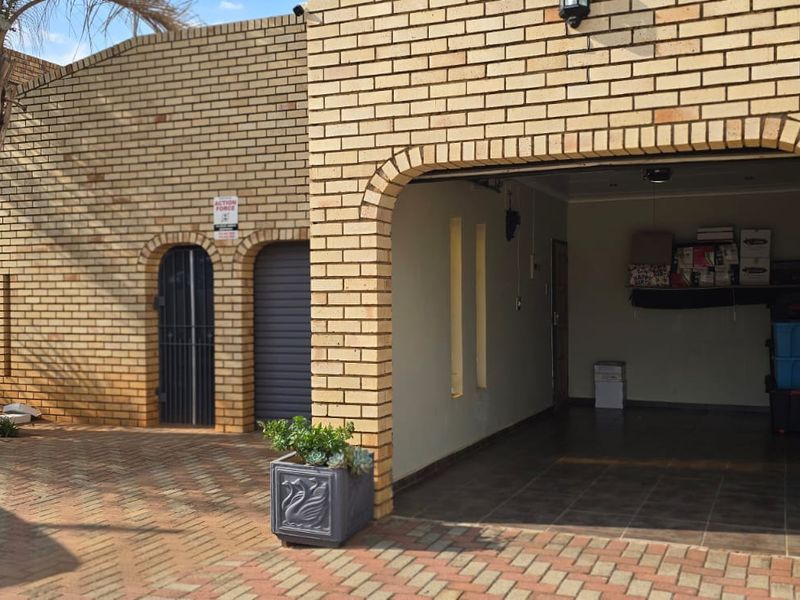3 Bedroom house for sale in Manzilpark - Photo 1