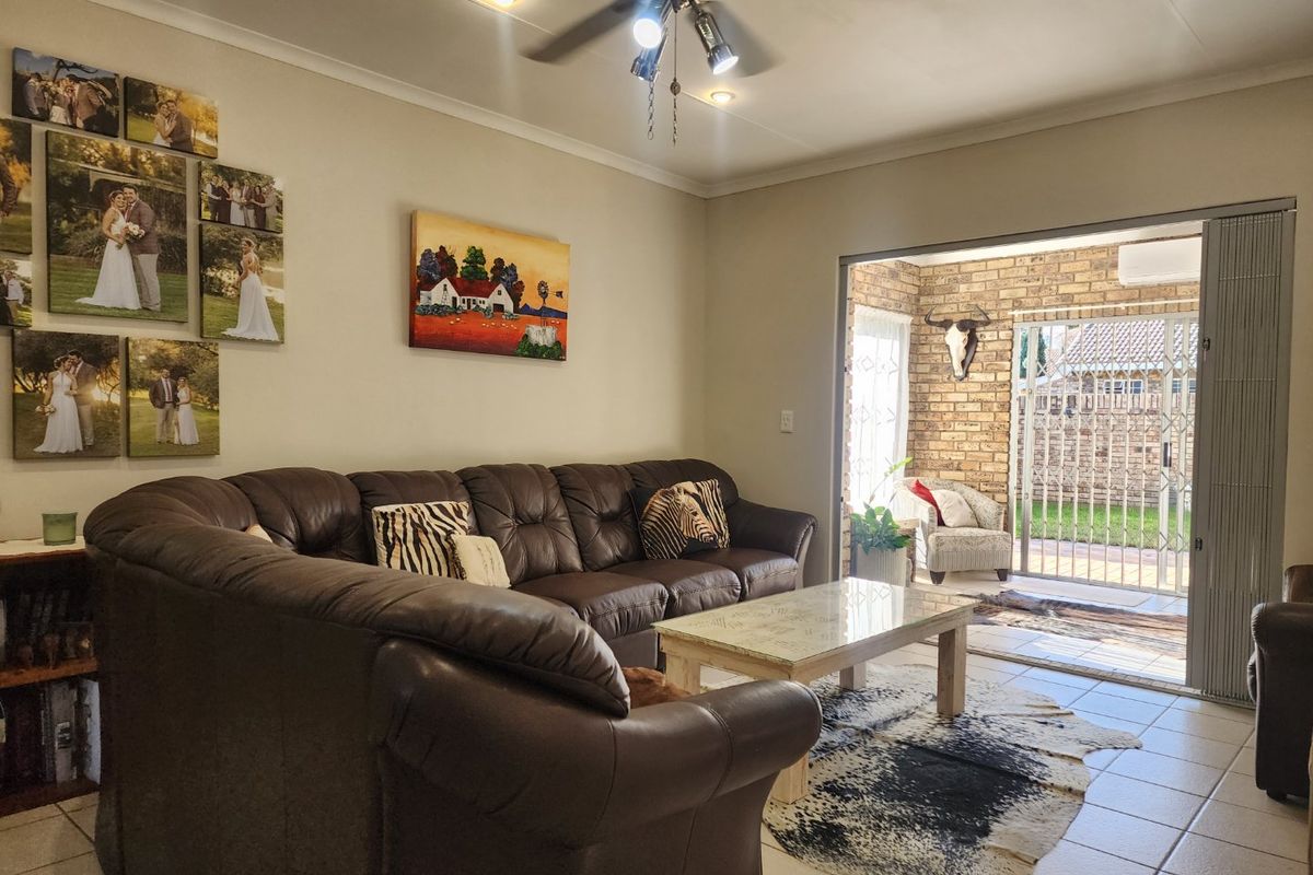 3 BEDROOM TOWNHOUSE IN FLIMIEDA - Photo 4