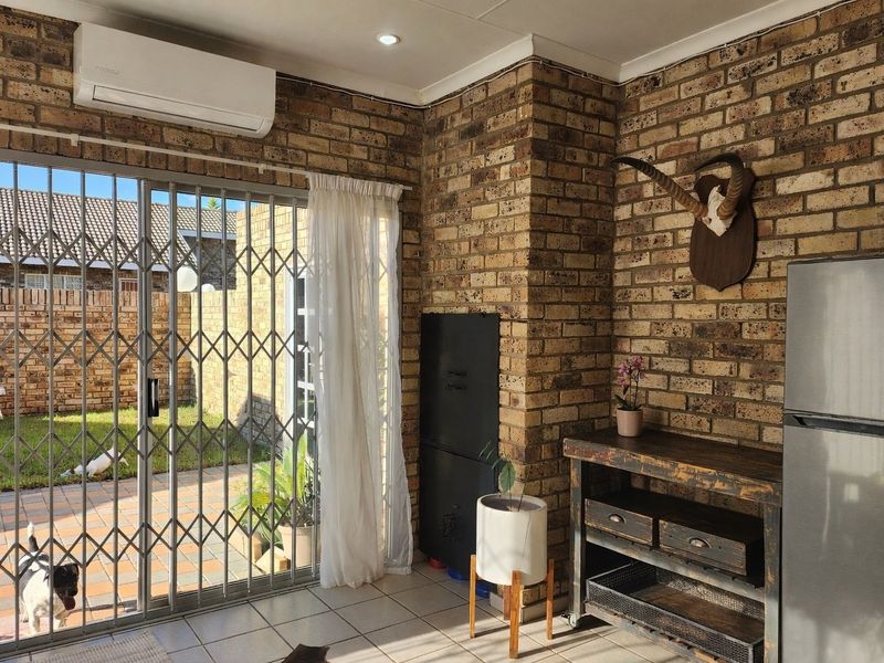 3 BEDROOM TOWNHOUSE IN FLIMIEDA - Photo 8