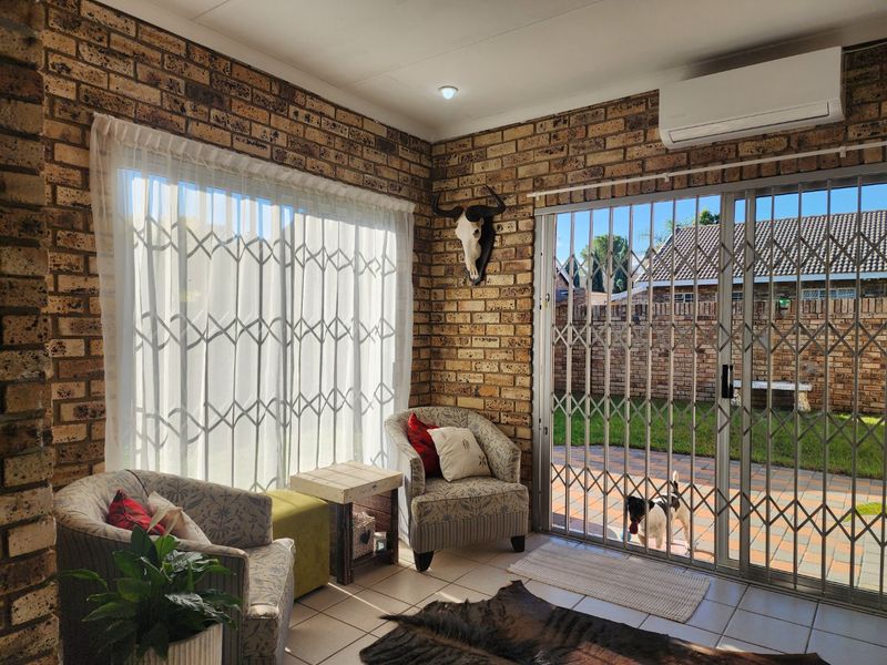 3 BEDROOM TOWNHOUSE IN FLIMIEDA - Photo 5