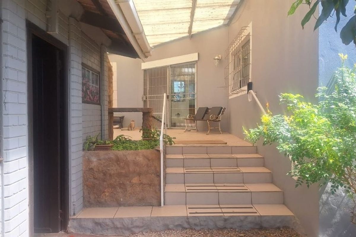 Modern And Comfortable 2-Bedroom Home For Sale  - Photo 5