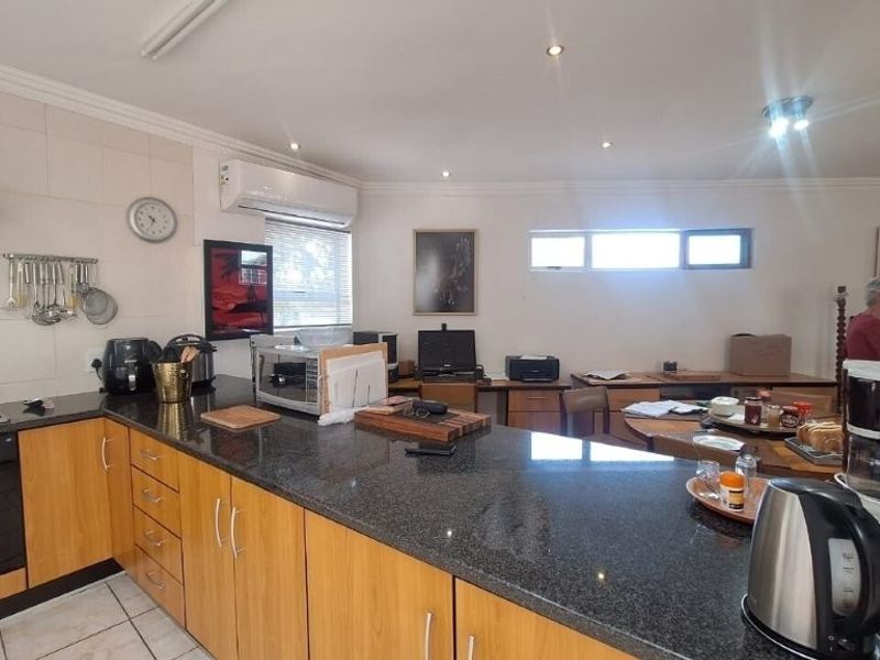 Modern And Comfortable 2-Bedroom Home For Sale  - Photo 10