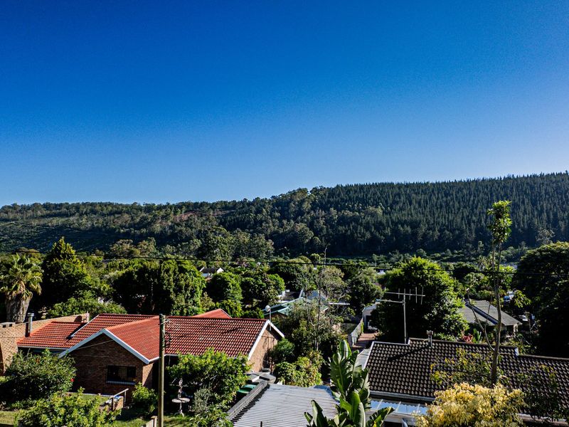 Warm North-Facing Family Home with Lovely Views in Meedingsride, Sedgefield - Photo 7