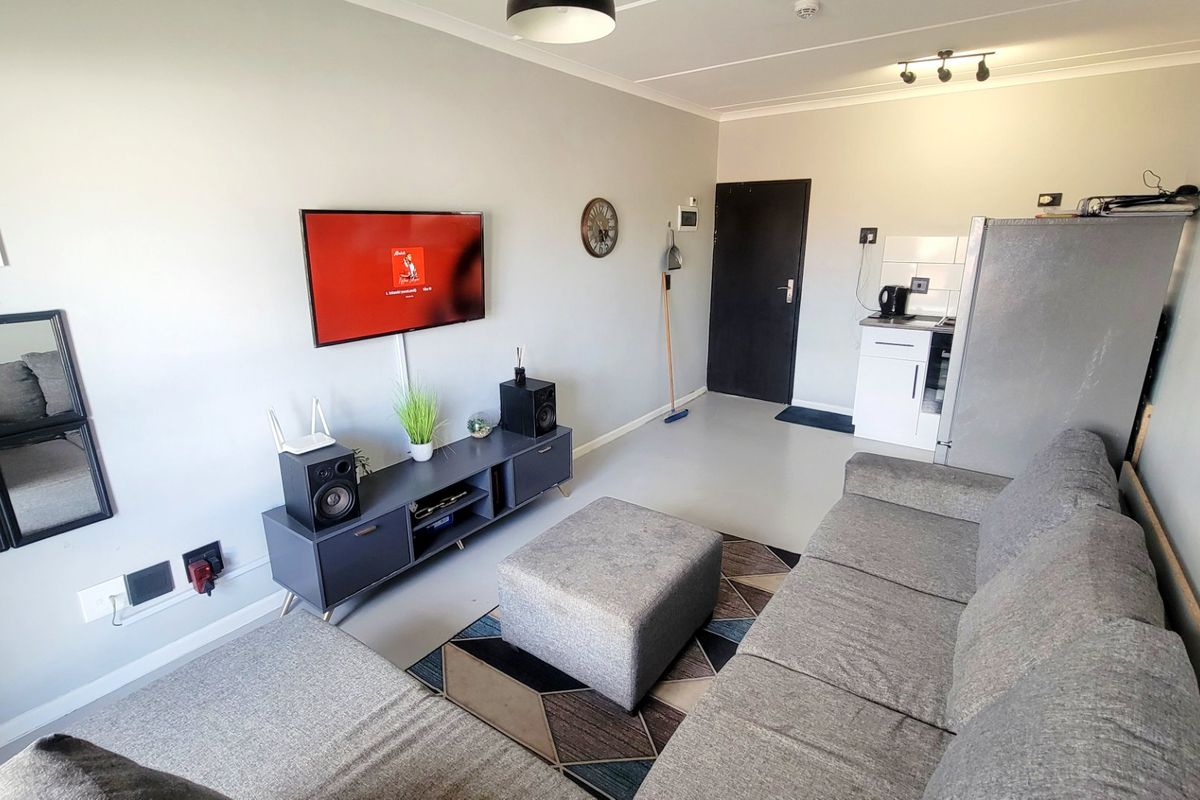 Safe and Secure Living...  - Photo 2