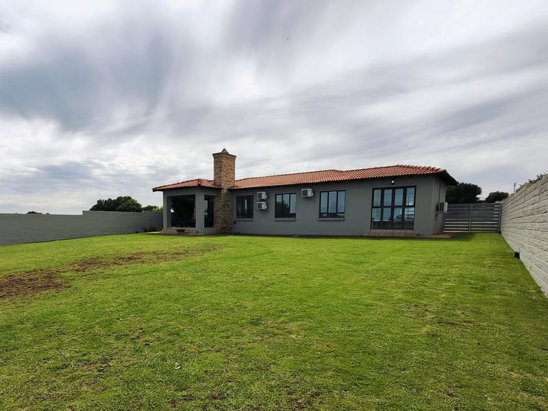 Welcome to your dream home in the sought-after Harbour Town Golf Estate - Photo 10