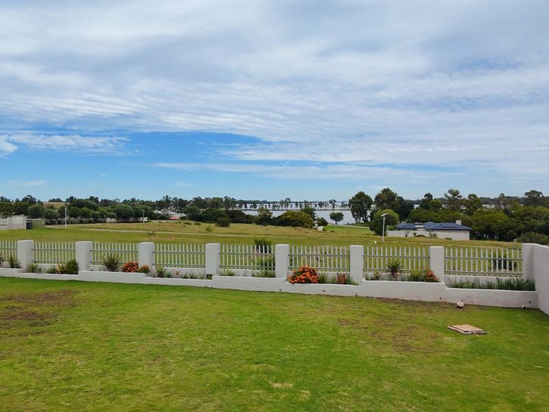 Welcome to your dream home in the sought-after Harbour Town Golf Estate - Photo 6