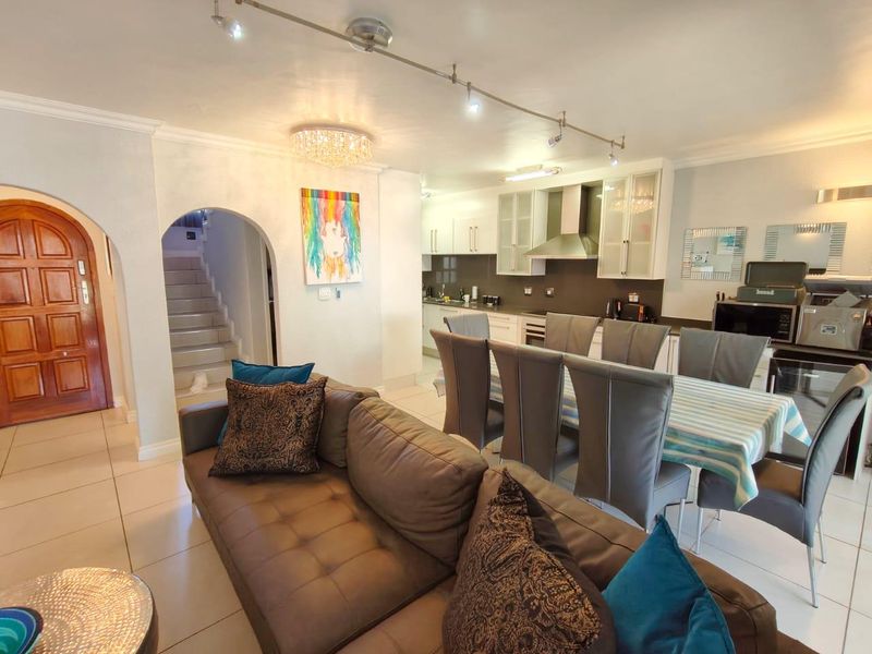 Modern 3-Bedroom Home with Premium Features - Photo 3