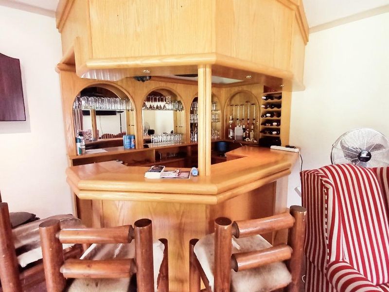 Spacious 3-Bedroom Home in Secure Complex by the Vaal Dam - Photo 6