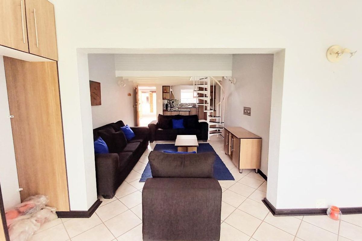 Invest in Quality Living – Furnished Unit with Vaal Dam Views - Photo 5