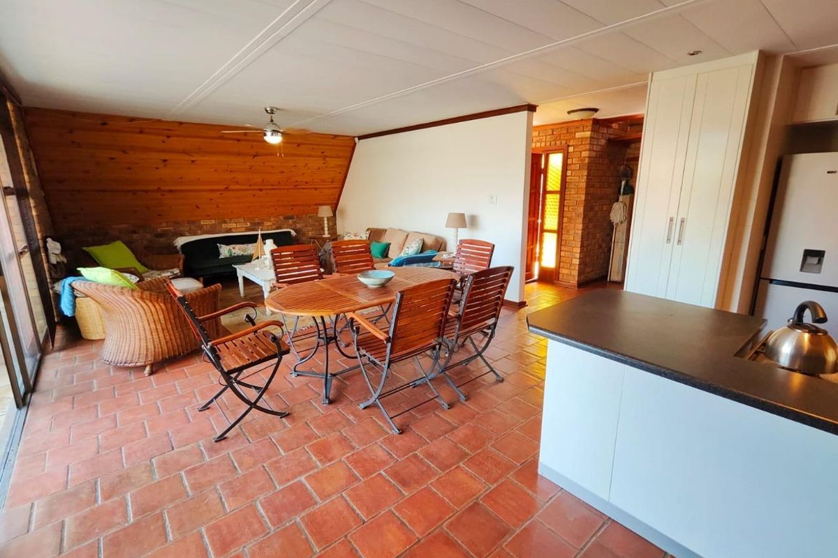 Charming Holiday Home in Secure Vaal Dam Complex - Photo 3