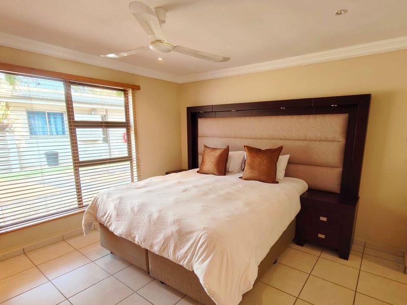 Holiday Complex with Stunning Dam Views and Modern Amenities - Photo 7