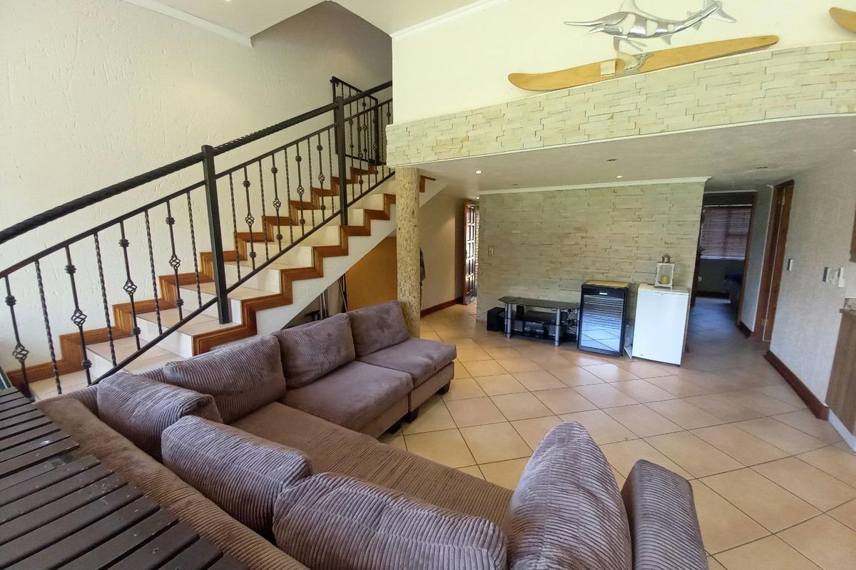 Modern Waterfront Living: A Perfect Investment Opportunity - Photo 3