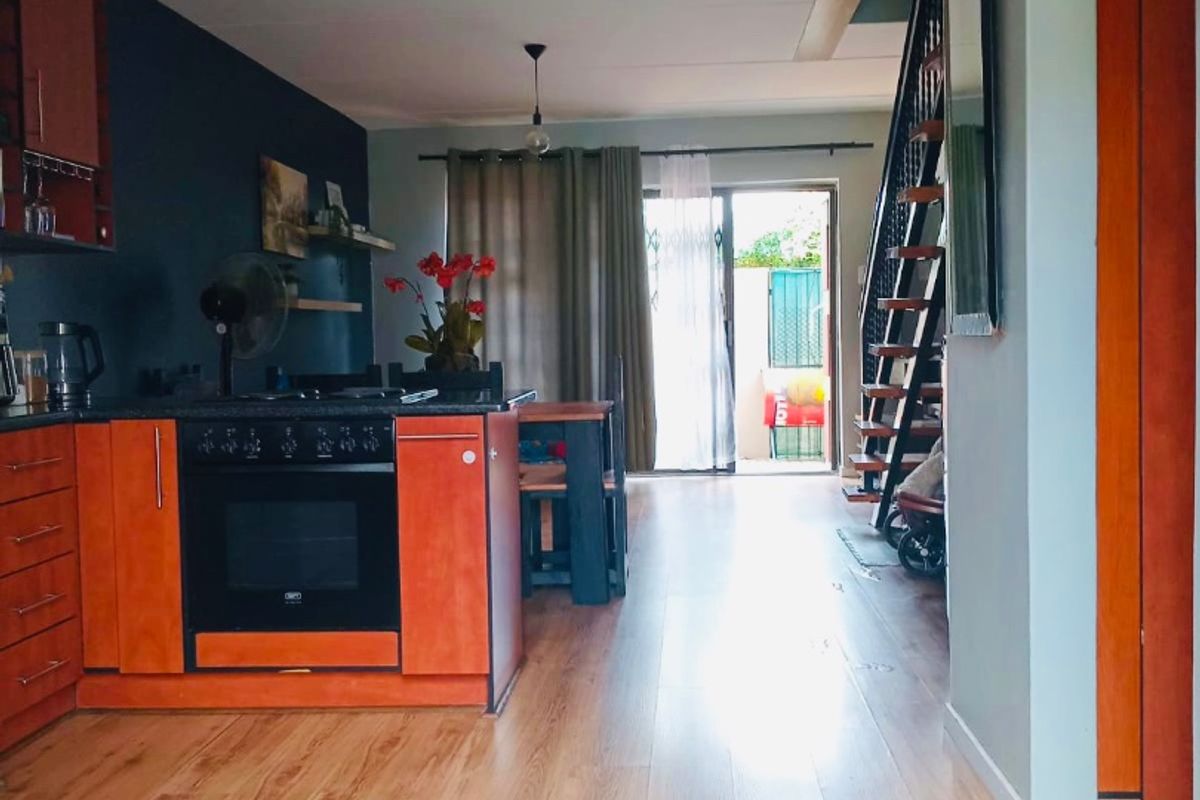 2bedroom Townhouse for sale in Gezina - Photo 2