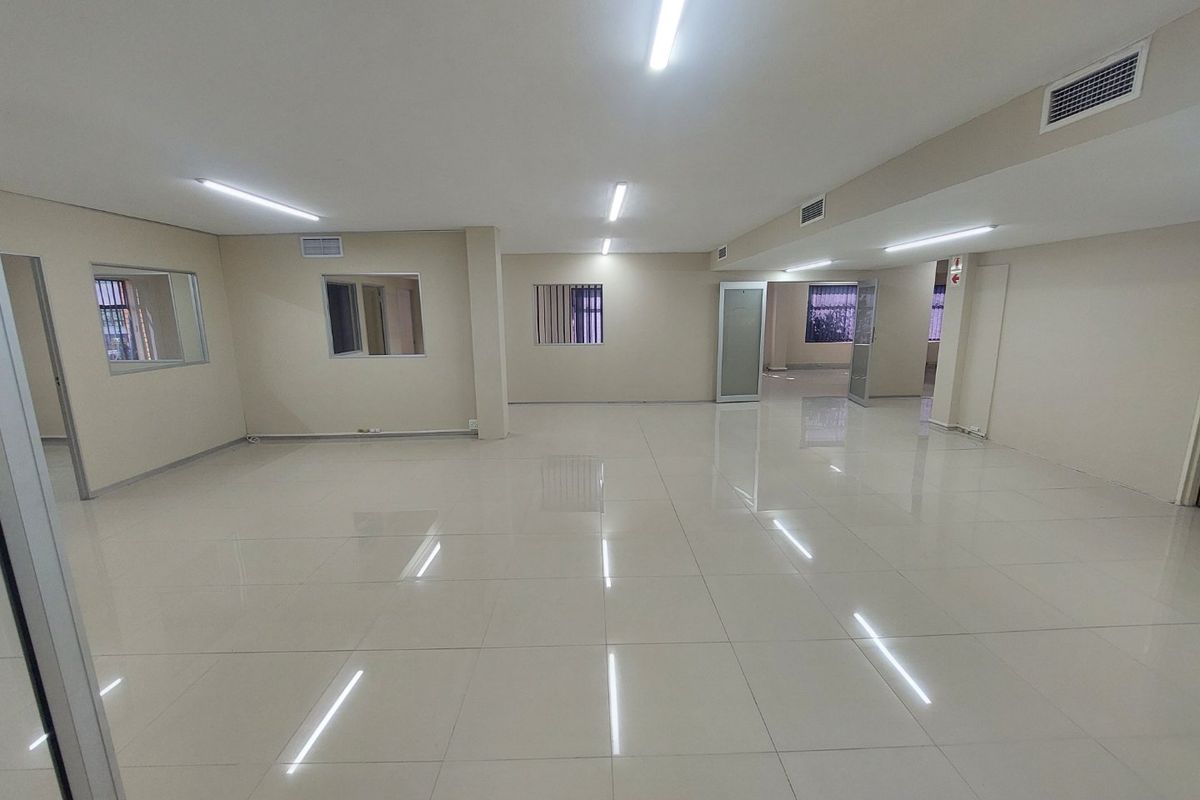 Commercial property for rent in Westville - Photo 2