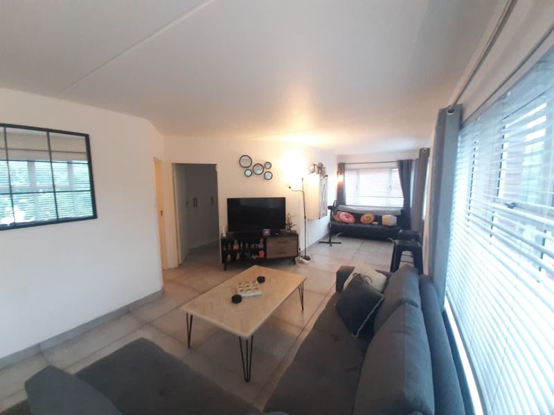 2 Bedroom For Sale in Hatfield - Photo 4