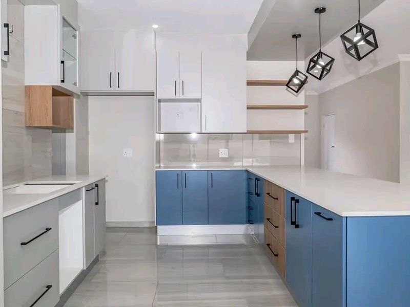 4 bedroom luxury home in Roodepark Eco Estate  - Photo 10