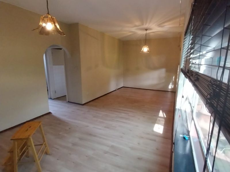 Secure Stylish Duplex Living in Birchleigh - Photo 4