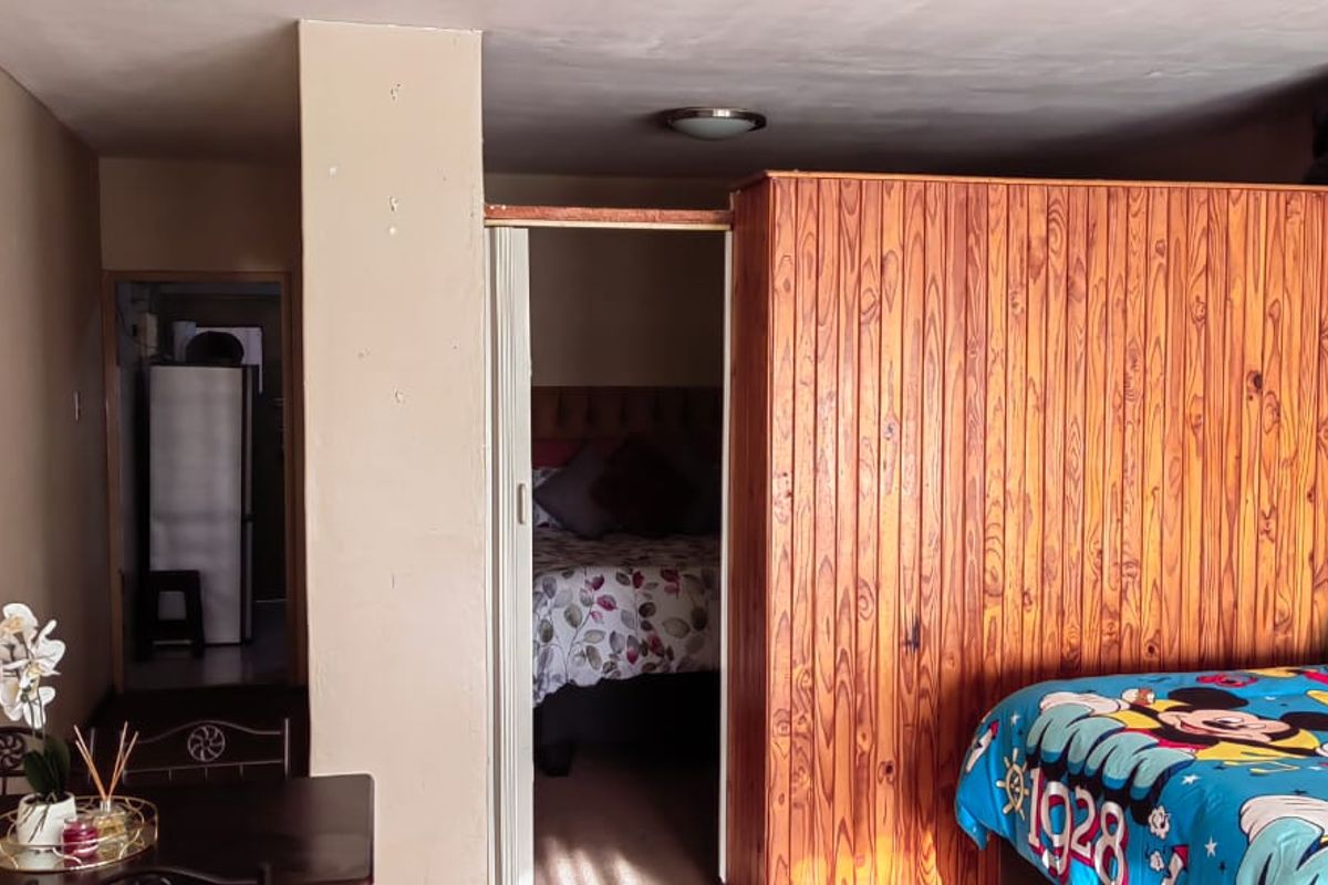 Spacious 1-Bedroom Apartment in Established Sectional Title Block - Photo 5