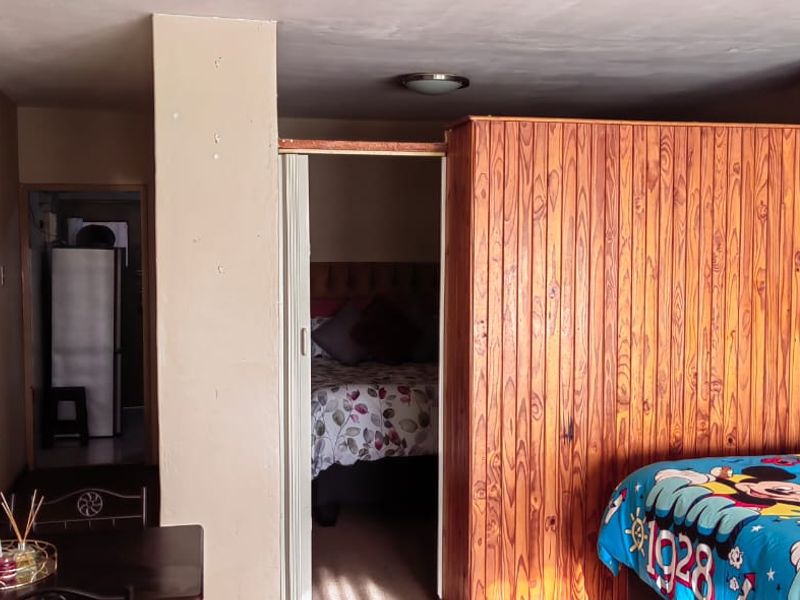 Spacious 1-Bedroom Apartment in Established Sectional Title Block - Photo 5