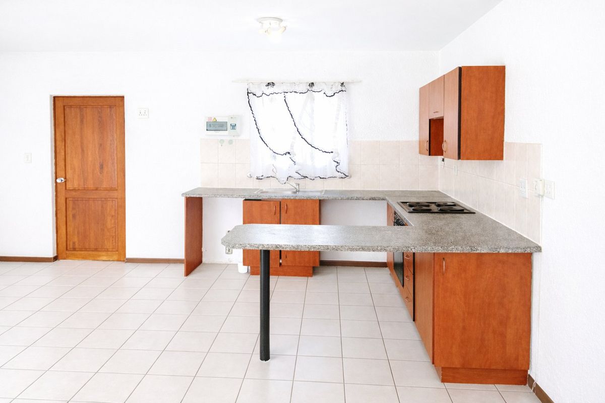 2 Bedroom | 2 Bathroom Apartment For Sale - Photo 2