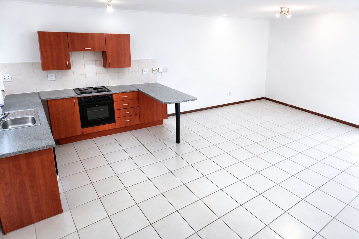 2 Bedroom | 2 Bathroom Apartment For Sale - Photo 3