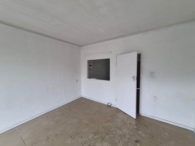 2.5 BEDROOM 1.5 BATHROOM APARTMENT FOR SALE IN SUNNYSIDE - Photo 9