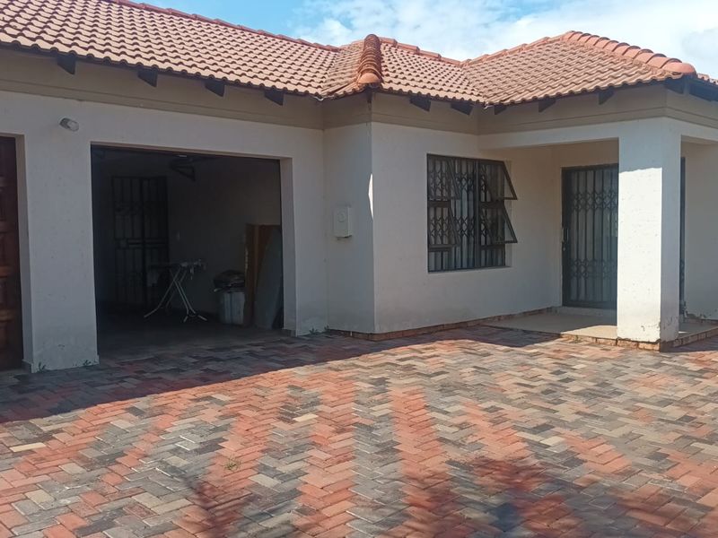 Dream House  - Photo 5