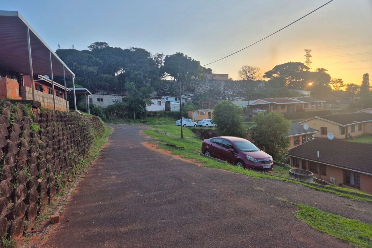 3 Bedroom house for sale in Lotus Park R700,000 - Photo 3