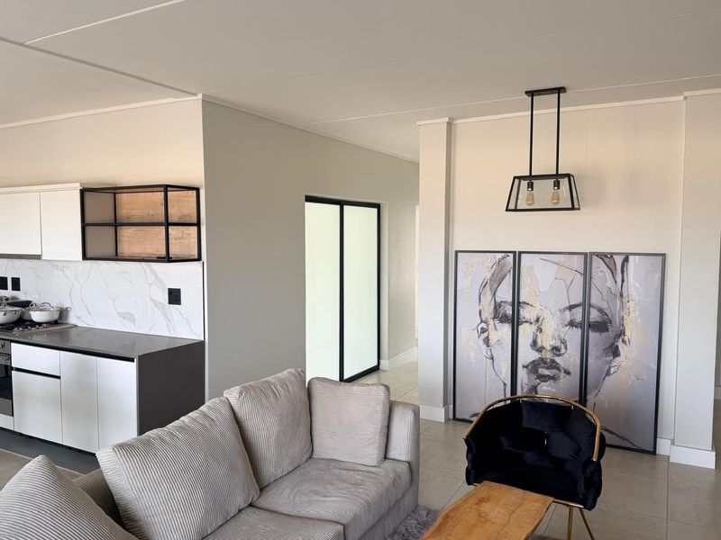 Amazing Full furnished 3 beds 2bath 1St floor - Photo 2