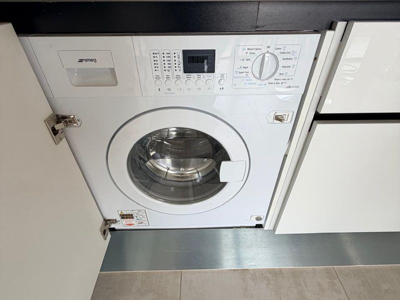 Amazing Full furnished 3 beds 2bath 1St floor - Photo 9