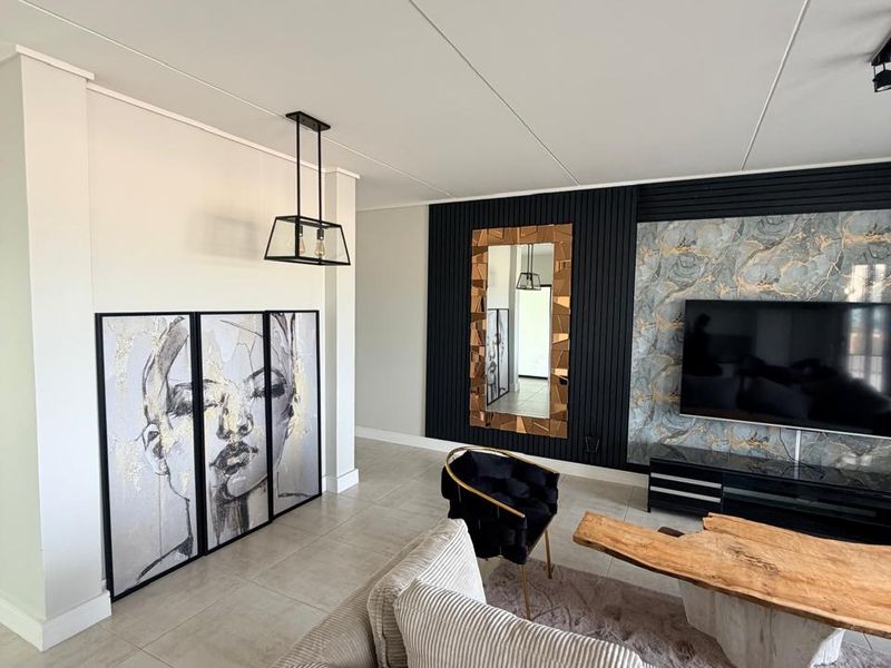 Amazing Full furnished 3 beds 2bath 1St floor - Photo 7