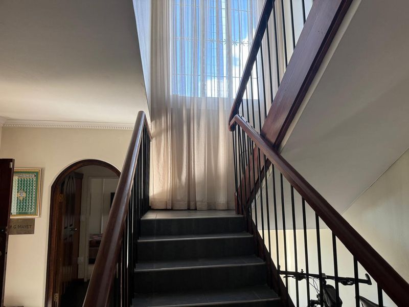 LOCATION. LUXURY. MAJESTY. - Photo 10