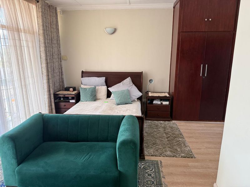 LOCATION. LUXURY. MAJESTY. - Photo 8