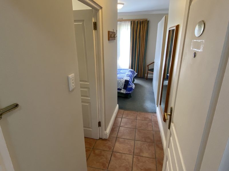 Relaxing 2 bedroom, 2 bathroom, 1st floor unit - Photo 6