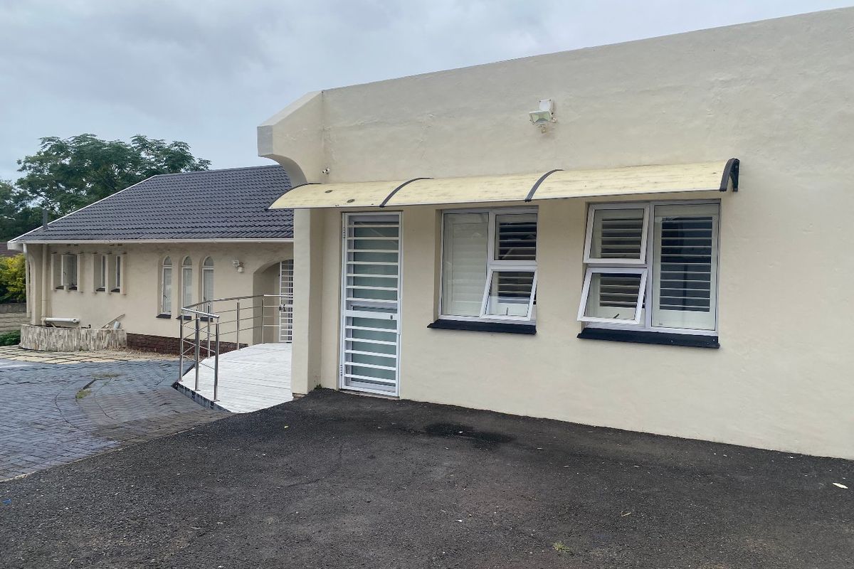 PPRA Registered Dorchester Heights Versatile 5-Bedroom Home in a Quiet Cul-de-Sac  - Photo 5