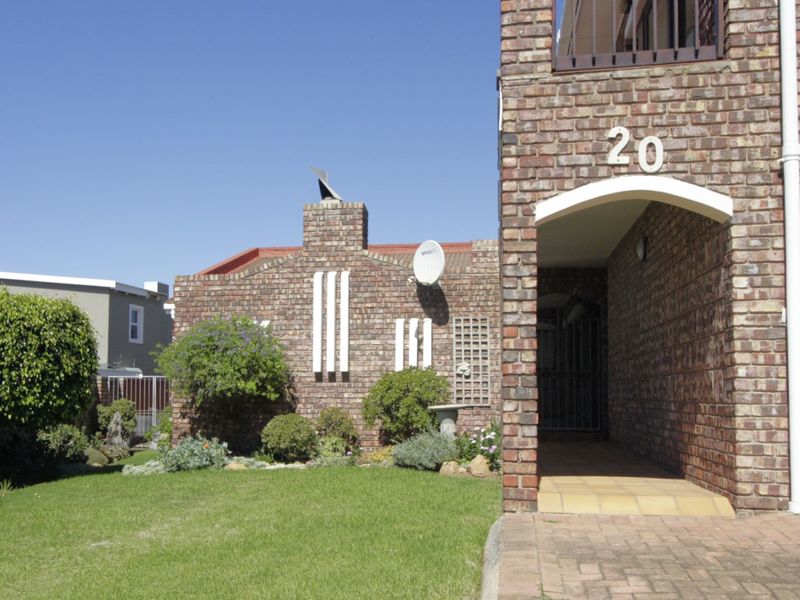 Walking distance to the beach - Photo 4