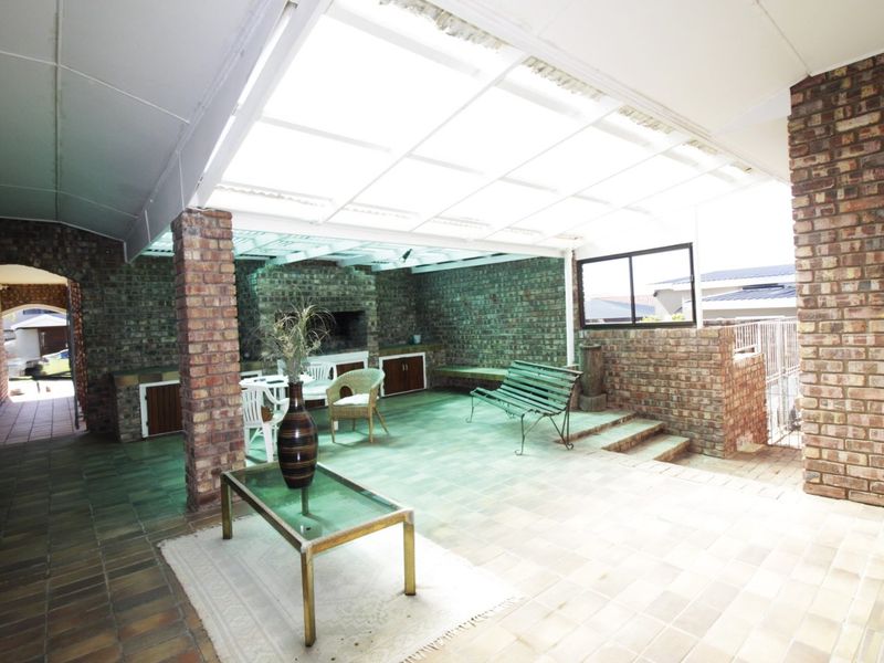 Walking distance to the beach - Photo 8