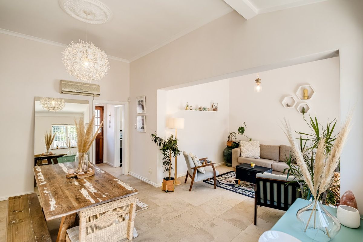 Delightful Pet Friendly 2 Bed  House located in a quiet leafy part of Gardens - Photo 4