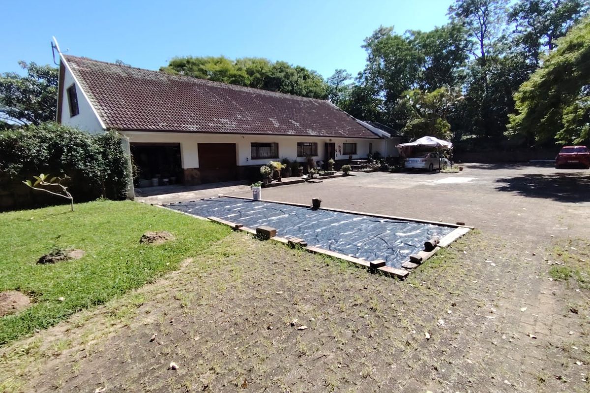 Country Living Meets Coastal Charm – Large Erf In The Heart Of Uvongo - Photo 2