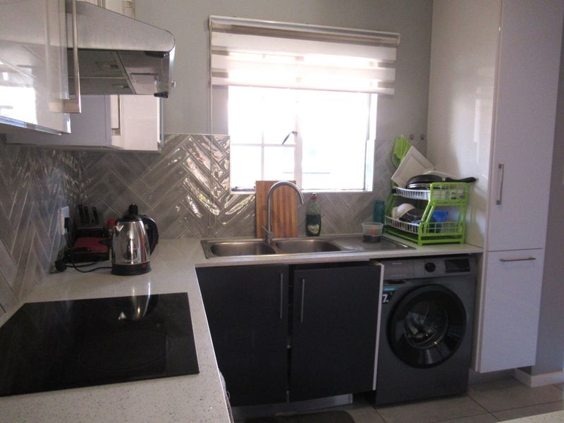 3 BEDROOM APARTMENT FOR SALE IN NOORDWYK - Photo 9