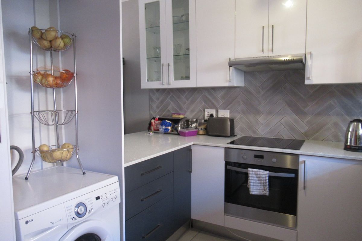 3 BEDROOM APARTMENT FOR SALE IN NOORDWYK - Photo 3