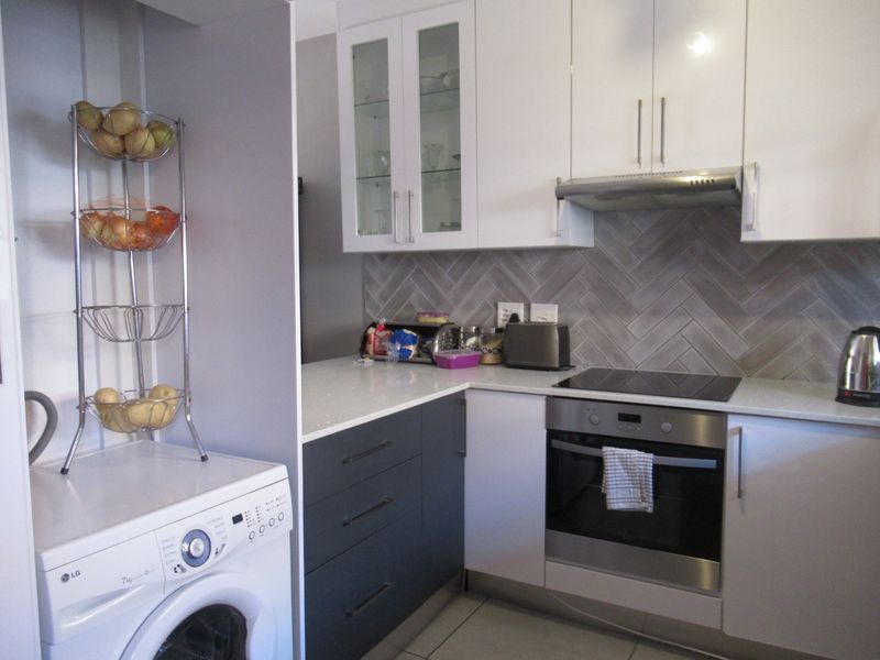 3 BEDROOM APARTMENT FOR SALE IN NOORDWYK - Photo 3