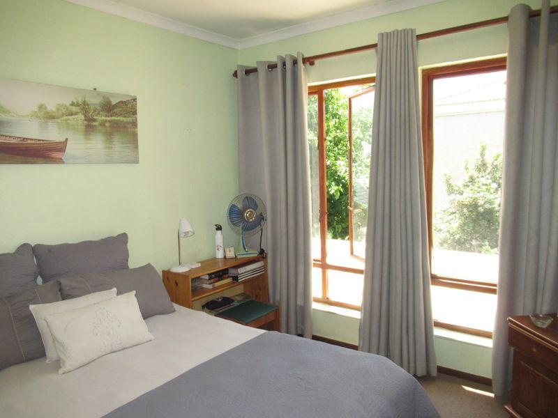 3 BEDROOM FREEHOLD FOR SALE IN HALFWAY GARDENS - Photo 3