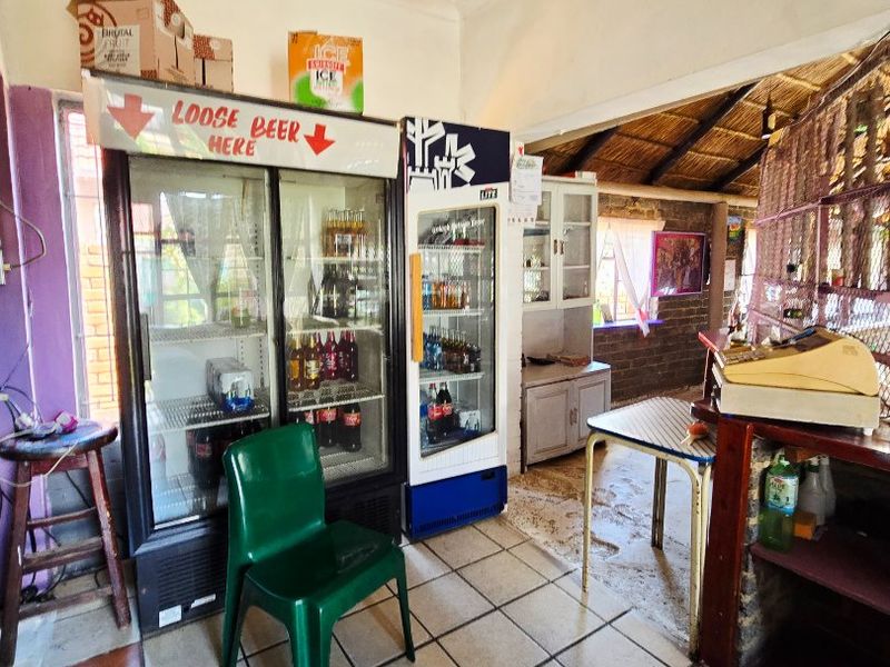 3 Bedroom Home with Restaurant, Tuck Shop & Flatlet – Income Potential in Pienaarsdorp - Photo 9