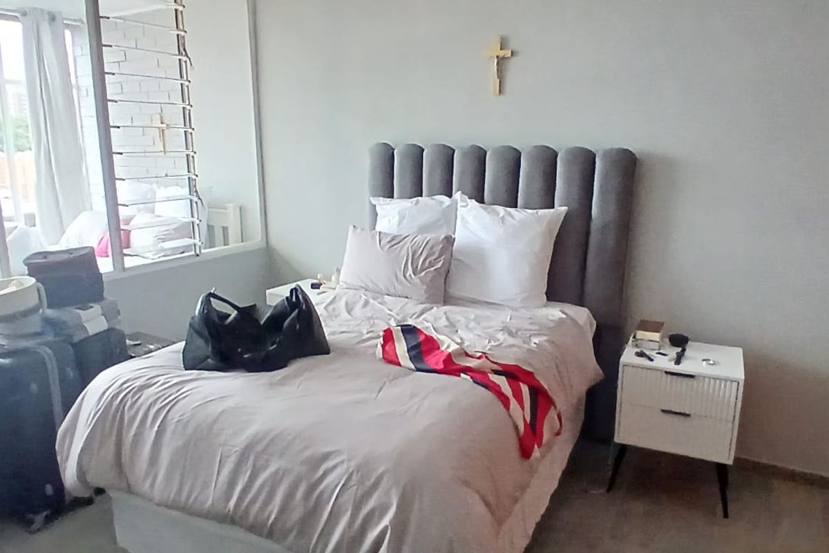 Newly Refurbished 2-Bedroom Apartment – Sunnyside, Pretoria - Photo 3